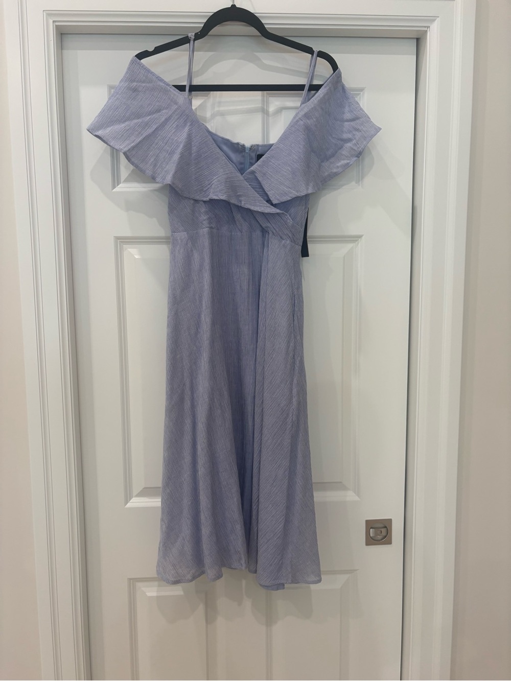 Lulu's Off-the-Shoulder Ruffle Midi Dress: BNWT